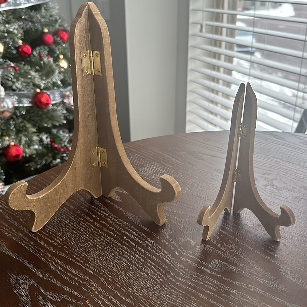 2 easels - Picture 2 of 3